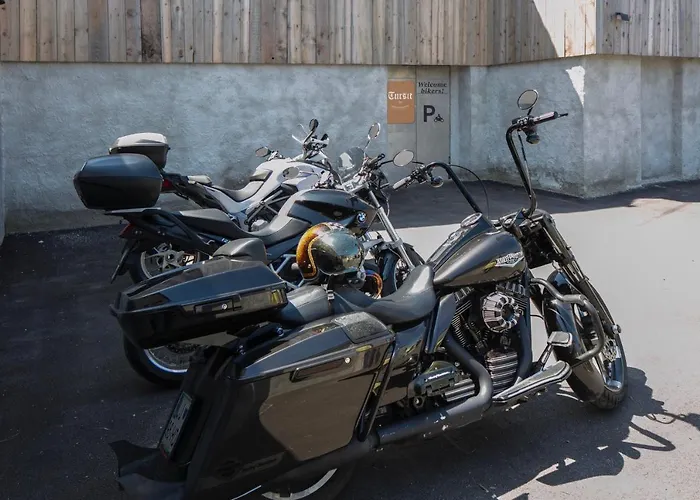 Tursic 3* ブルフニカ