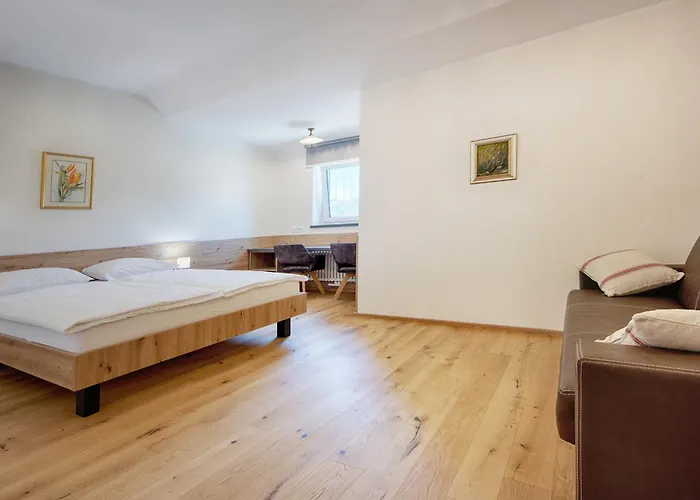 Tursic Guest house 3*