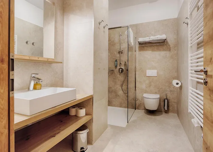 Tursic ゲストハウス ブルフニカ